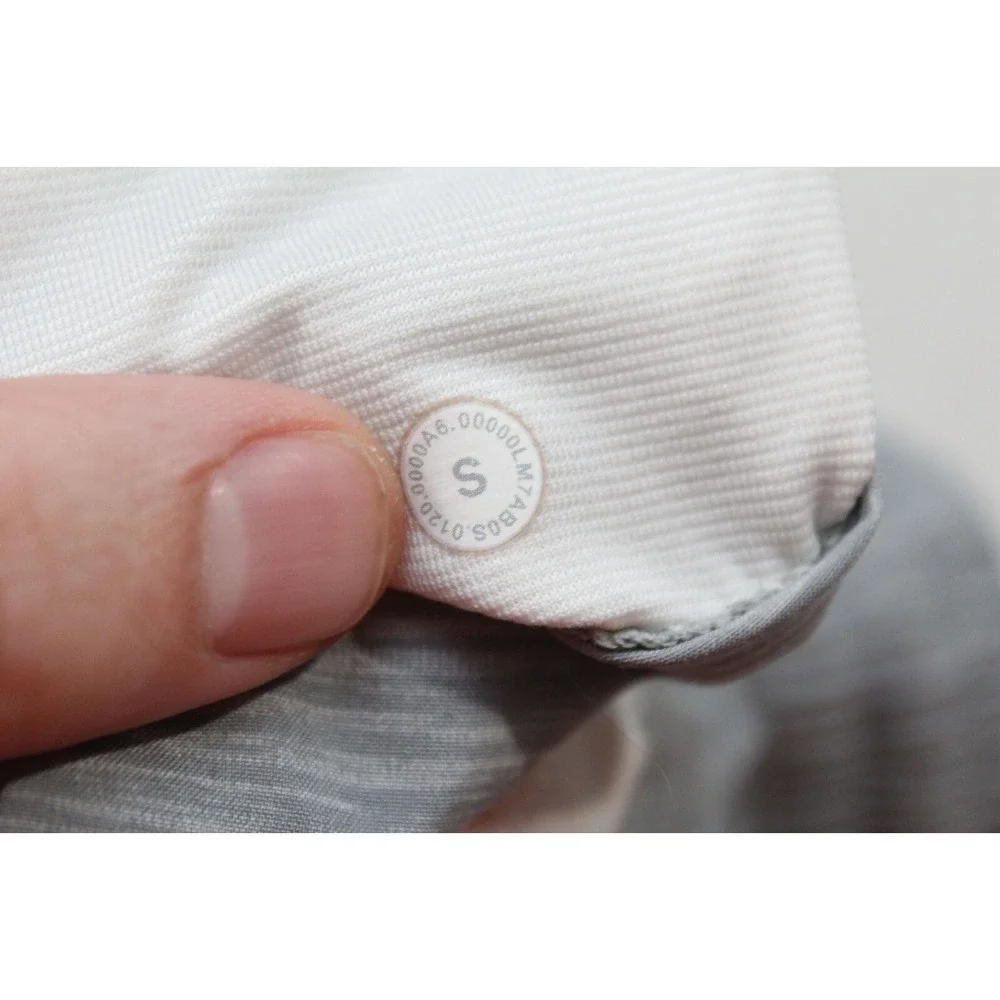 Lululemon Yoga Gym Shorts Gray Performance‎ Wicking Stretch Mens Small x 7
